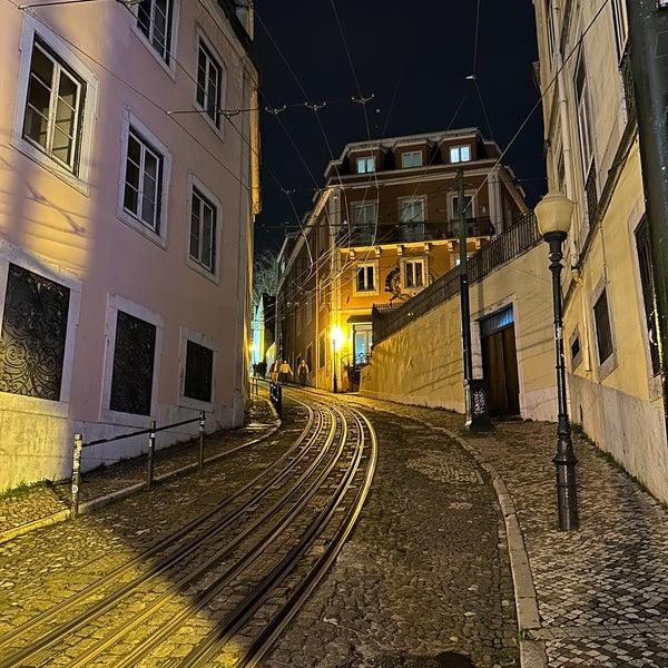 Photo prise au Lisbonne par N -̅  ›̵(̵̵̴̵ . le2/15/2024