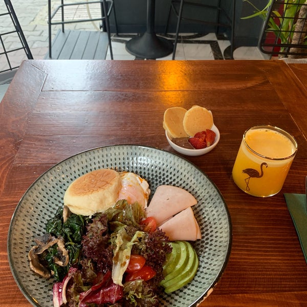 Photo taken at Bread &amp; Stuff by Aya A. on 6/2/2019