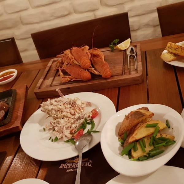 Foto scattata a Pétrovič Restaurant da Ravshan il 9/16/2017