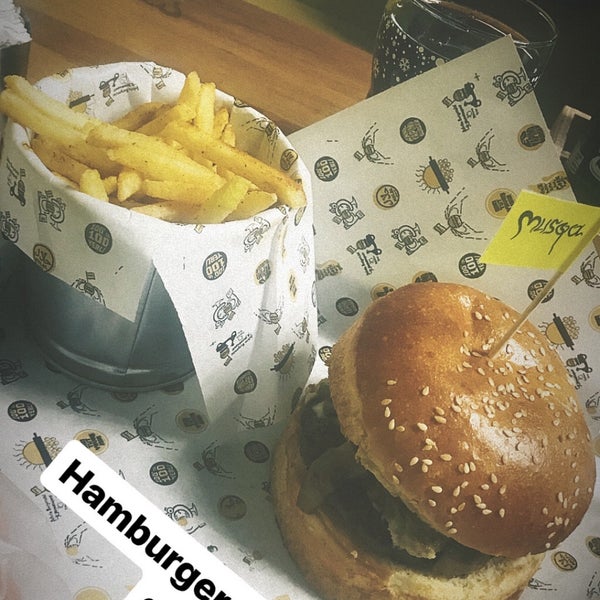 Foto tomada en Musqa Burger  por Şşş el 11/27/2019