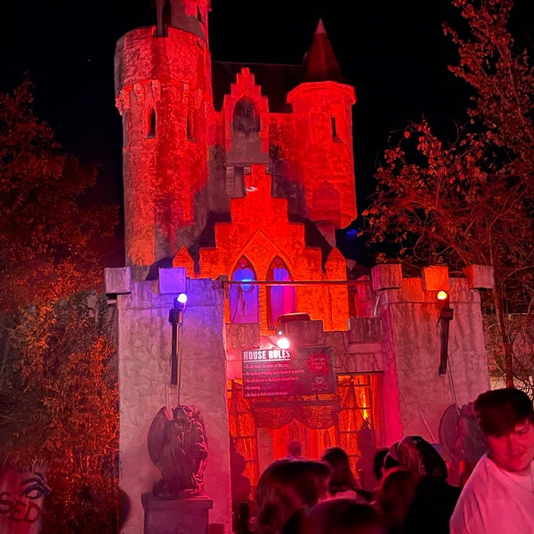 Screams Halloween Theme Park 11 tips from 426 visitors