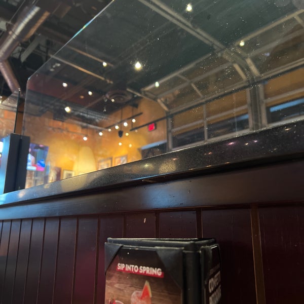Photo taken at BJ&#39;s Restaurant &amp; Brewhouse by Raymond C. on 4/13/2023