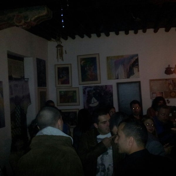 Foto tirada no(a) Atölye Cadı Kazanı Cafe por Cemre .. em 3/2/2013