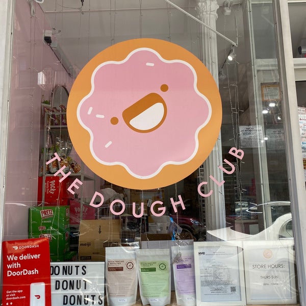 Foto tirada no(a) The Dough Club por Lori L. em 8/28/2020