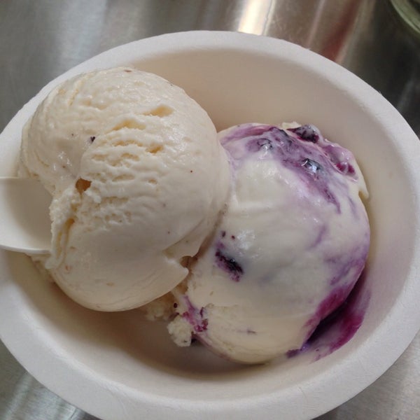 Two scoops are a bit pricy at $5.50, but the Cinnamon and Blueberry Cheesecake flavors are exceptional.