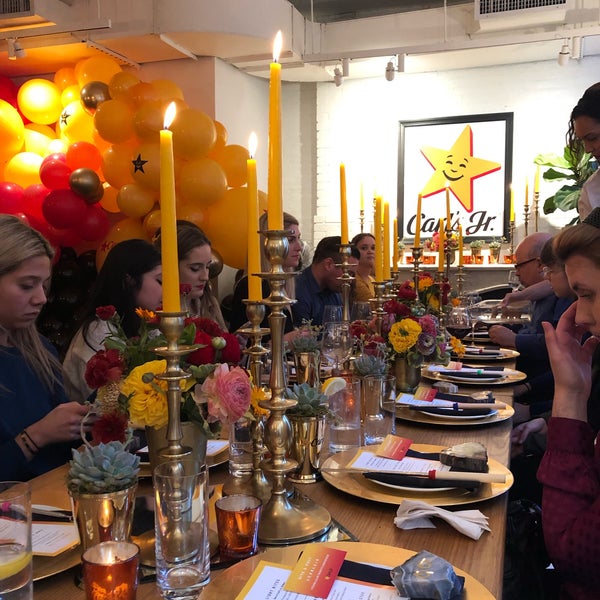 Foto tirada no(a) Haven&#39;s Kitchen por Lori L. em 3/29/2019