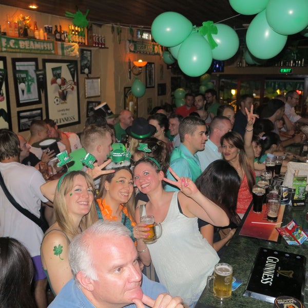 Photo taken at The Dublin Gate Irish Pub by The Dublin Gate Irish Pub on 12/21/2014