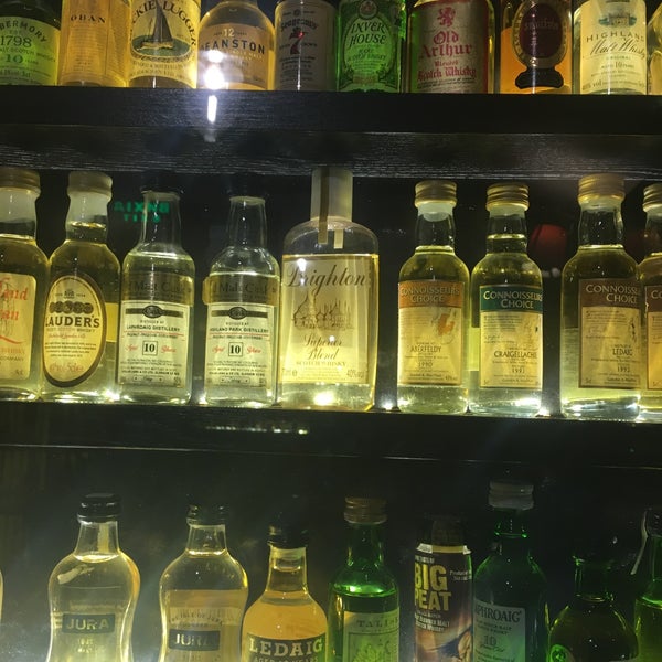 9/2/2018にIrynà D.が4friends Whiskey Pubで撮った写真