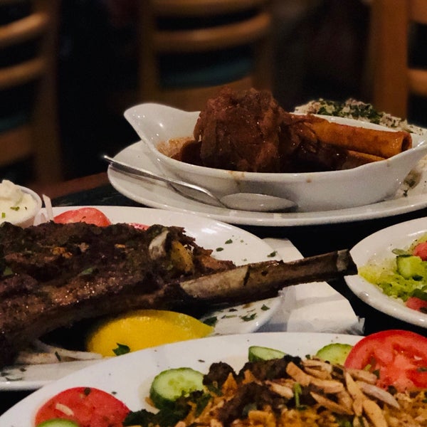 1/5/2019 tarihinde Mohammed S.ziyaretçi tarafından Aladdin Mediterranean Restaurant'de çekilen fotoğraf