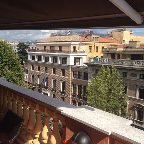 Снимок сделан в Hotel Ambasciatori Palace пользователем Ce L. 7/11/2014