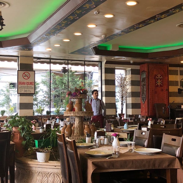 9/18/2018에 Mohammed ✨님이 Layale Şamiye - Tarihi Sultan Sofrası مطعم ليالي شامية سفرة السلطان에서 찍은 사진
