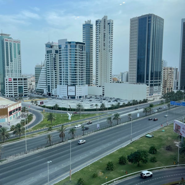 Foto scattata a The Westin Bahrain City Centre da Bader il 5/19/2023