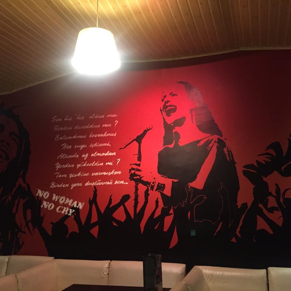 Foto diambil di Bıkır Cafe oleh Ayşe E. pada 12/22/2015