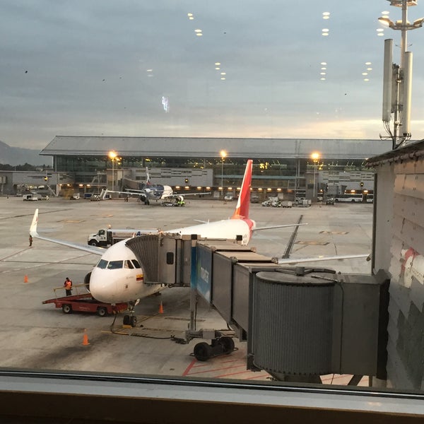 Foto scattata a Aeropuerto Internacional El Dorado (BOG) da Guille M. il 2/13/2016