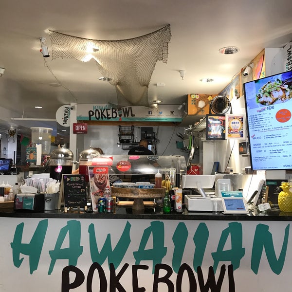 Photo prise au Hawaiian Poke Bowl par Harry W. le8/31/2017