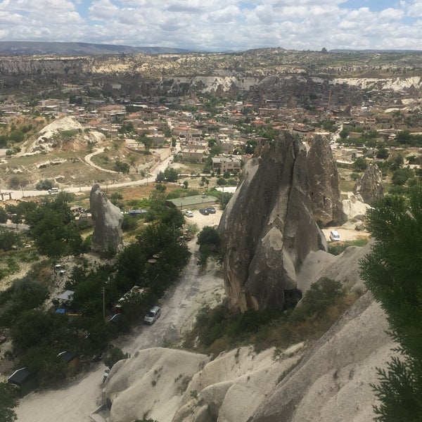 Das Foto wurde bei Suhan Cappadocia Hotel &amp; SPA von Adn T. am 6/25/2022 aufgenommen