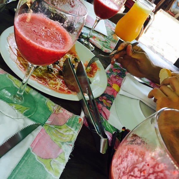 Foto diambil di Restaurante da Luciana - Slow Food oleh Fe L. pada 4/18/2015