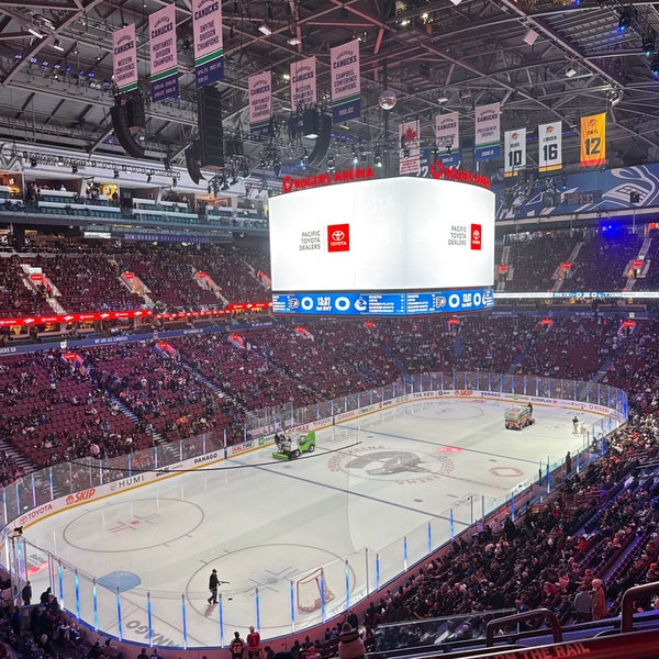 Foto tirada no(a) Rogers Arena por Alex V. em 12/29/2023