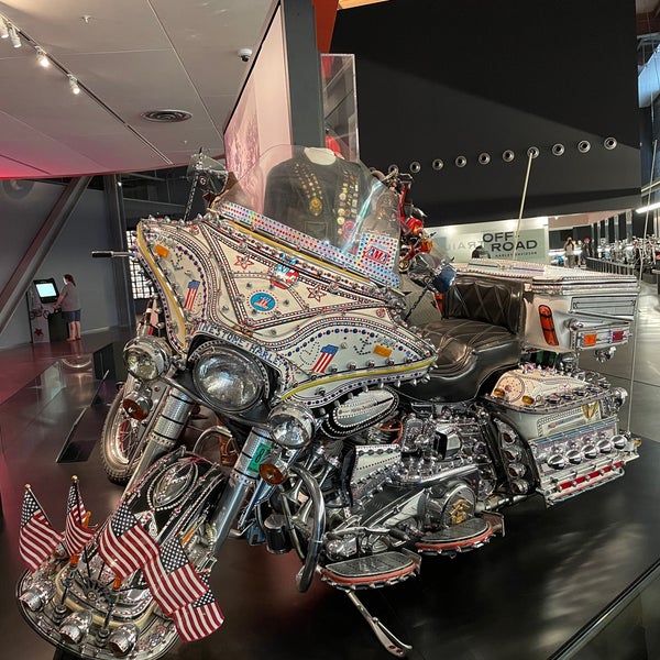 Foto scattata a Harley-Davidson Museum da Иouf . il 8/25/2021