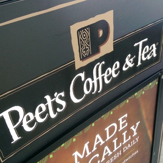Foto tirada no(a) Peet&#39;s Coffee &amp; Tea por Richard K. em 3/30/2014