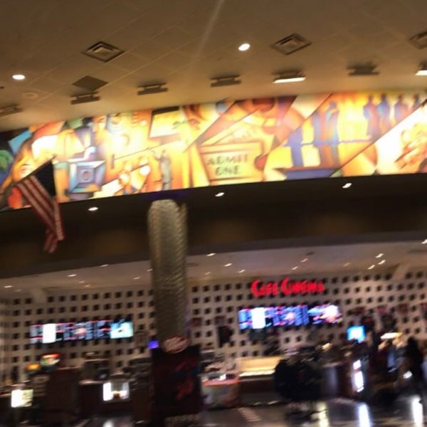 Tinseltown 2463 ziyaretçidan 42 tavsiye