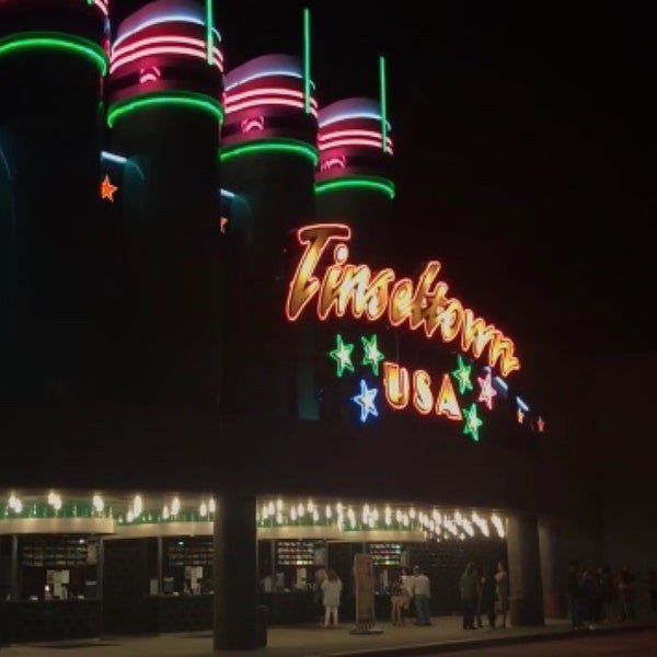 Tinseltown 2463 ziyaretçidan 42 tavsiye