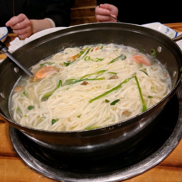 부산 복 칼국수 - 국수 전문점에서의 사진