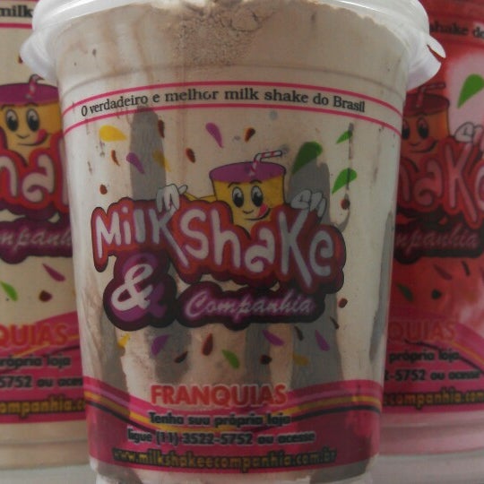 รูปภาพถ่ายที่ Milkshake &amp; Companhia โดย Michelle A. เมื่อ 3/21/2013