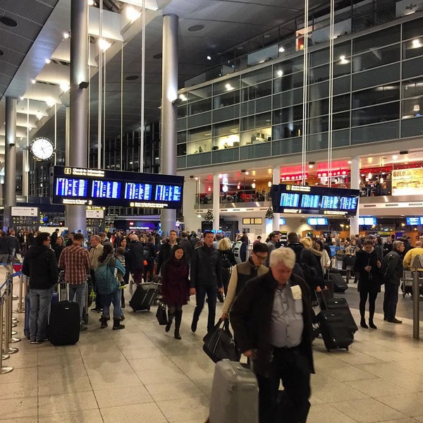 12/20/2015にWin S.がコペンハーゲン空港 (CPH)で撮った写真