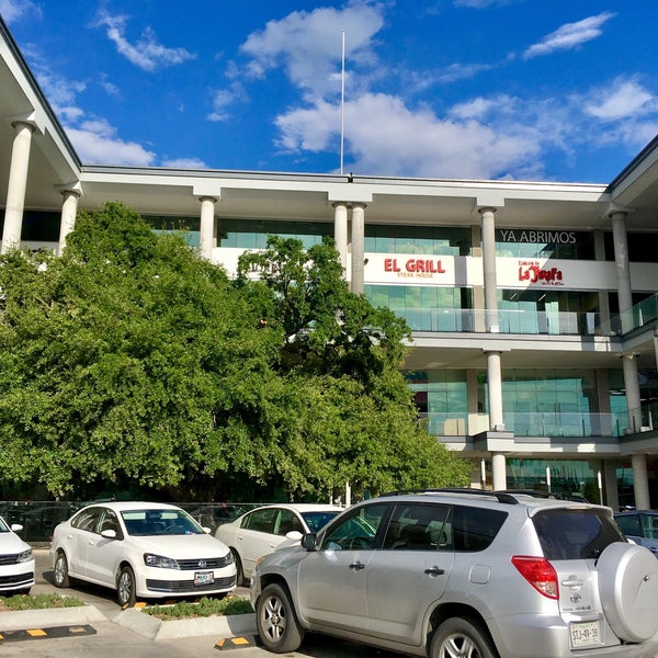 Plaza los Encinos 3 tips de 325 visitantes