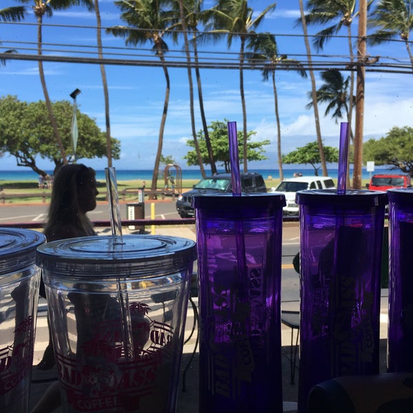 Photo taken at Bad Ass Coffee of Hawaii by Minh-Kiet C. on 3/13/2016