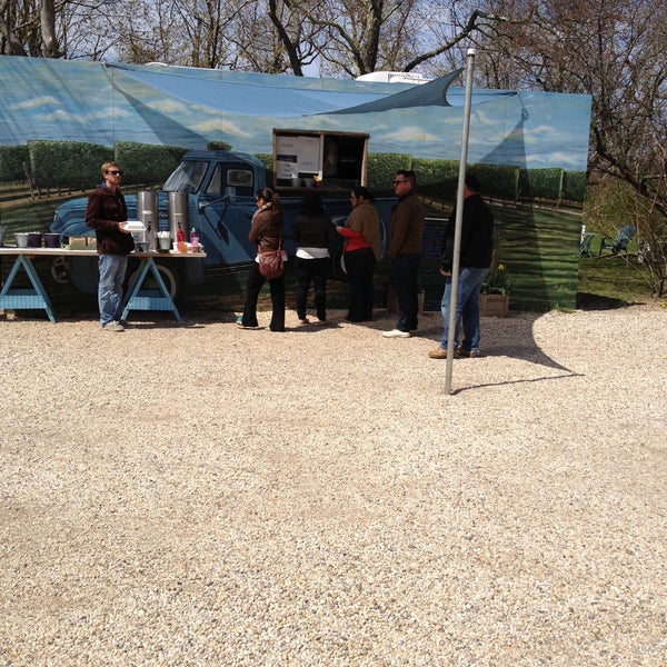 Foto diambil di North Fork Table Lunch Truck oleh Brian S. pada 4/22/2013
