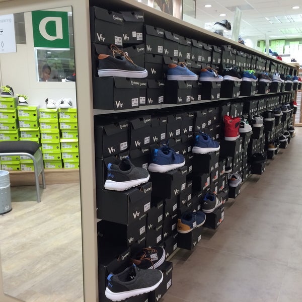 Photos Deichmann - Shoe Store Stockholm