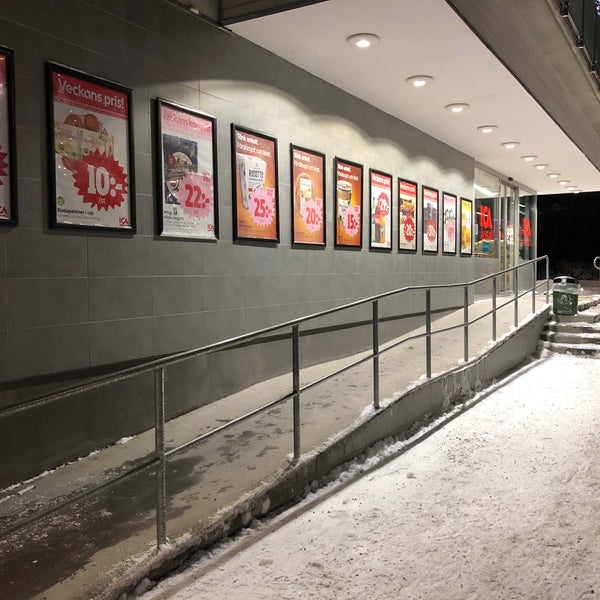 ica maxi älvsjö