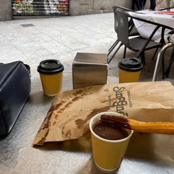 Photo taken at Chocolatería San Ginés by رَاشِد on 2/10/2024