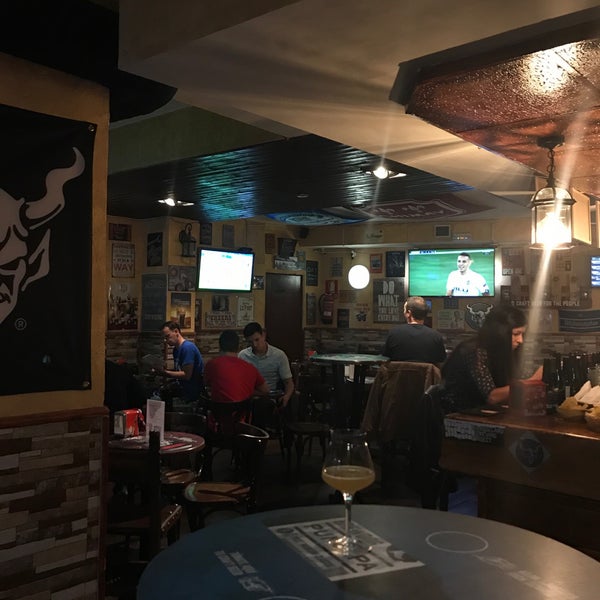10/23/2018 tarihinde Mary Á.ziyaretçi tarafından Beerhouse'de çekilen fotoğraf
