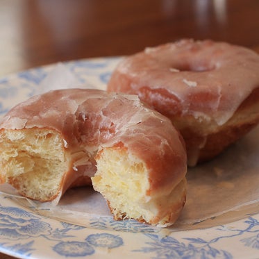 Everything about the brown butter-glazed donut looks familiar-- no fancy topping, not funny shaped.  However, once you take the first bite of it you realize that this is the Emperor of all donuts.