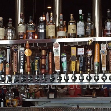 Next time you're in Woodbury, check this place out! Over 70 beers on tap. Need we say more?
