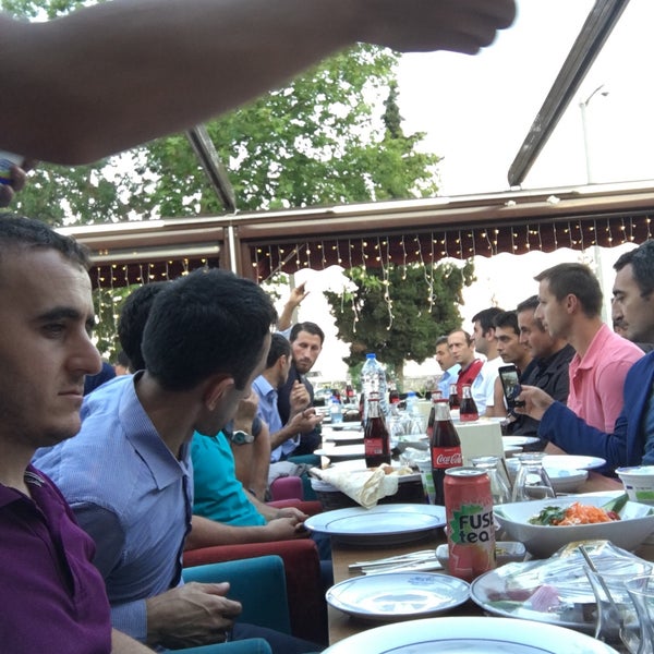 Снимок сделан в Kebap Diyarı Restaurant пользователем Ömer K. 6/20/2017