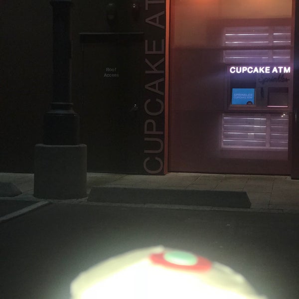 Photo taken at Sprinkles Cupcakes by A L. on 11/19/2018