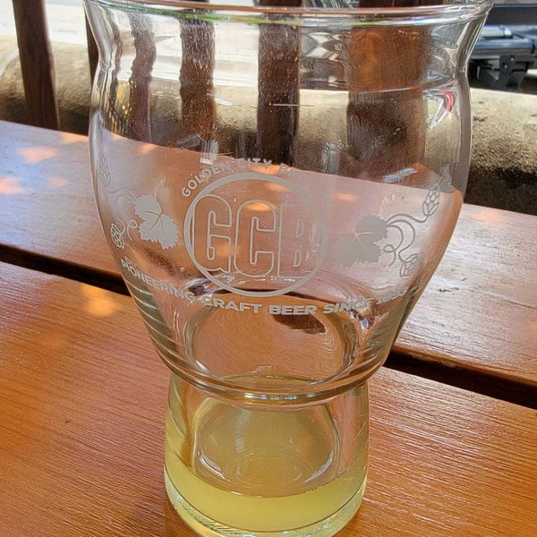 6/23/2022 tarihinde Paul M.ziyaretçi tarafından Golden City Brewery'de çekilen fotoğraf