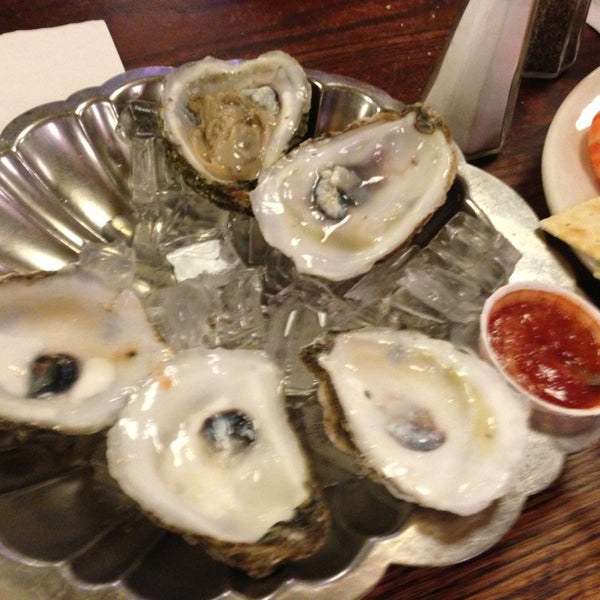 Tom's Oyster Bar (Now Closed) Bricktown Detroit, MI