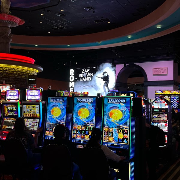 รูปภาพถ่ายที่ WinStar World Casino and Resort โดย Saul เมื่อ 4/29/2023
