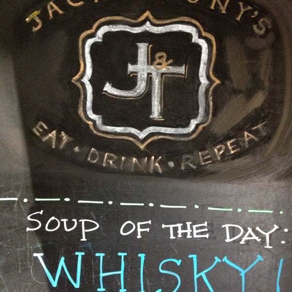 Foto diambil di Jack and Tony&#39;s Restaurant &amp; Whisky Bar oleh tony l. pada 5/31/2014