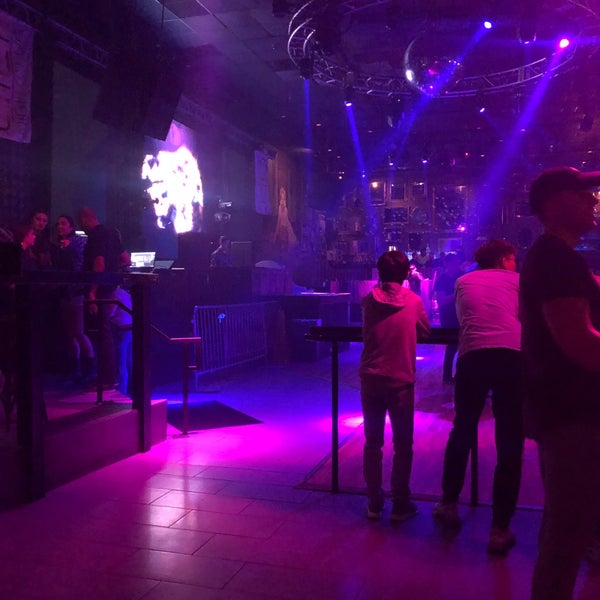 Gilt Night Club in Colonial Town Center