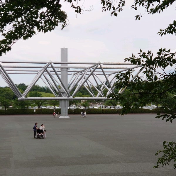 Fotos En お祭り広場の大屋根 記念物 1 Tip