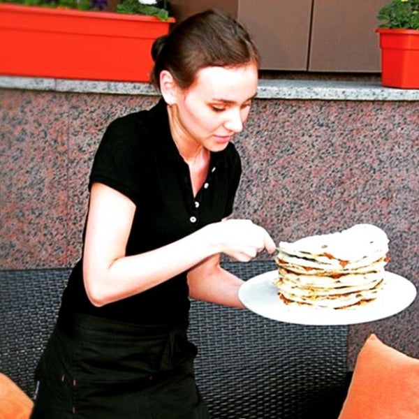 6/18/2015 tarihinde Ресторан &.ziyaretçi tarafından Барнаба'de çekilen fotoğraf