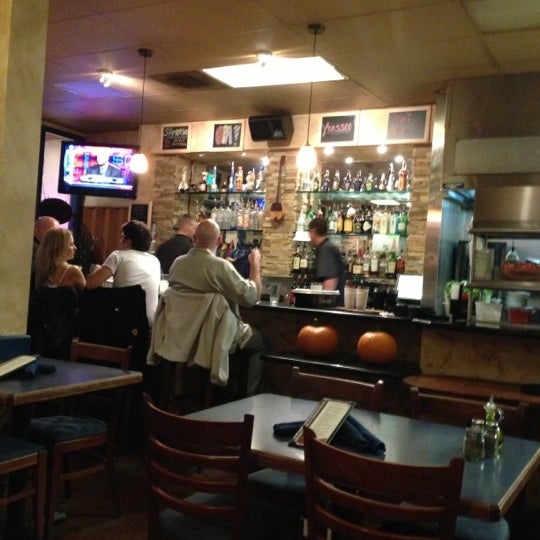 11/8/2012 tarihinde Tim B.ziyaretçi tarafından Demitri&#39;s Taverna'de çekilen fotoğraf