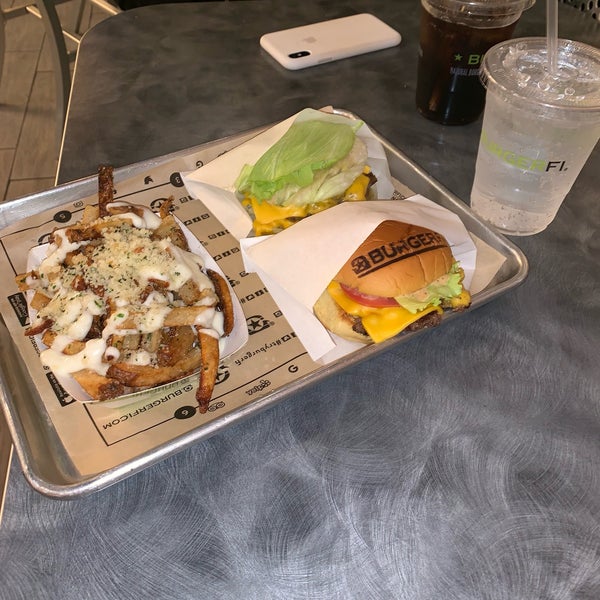 Photo taken at BurgerFi by Abdulrhman on 9/20/2019