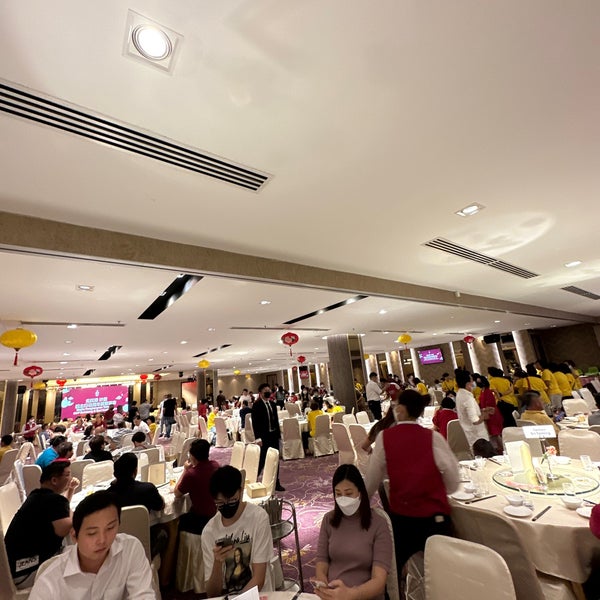 Photos at Restaurant Pik Wah (Olive Hill Serdang) 碧華樓酒家 4 tips from